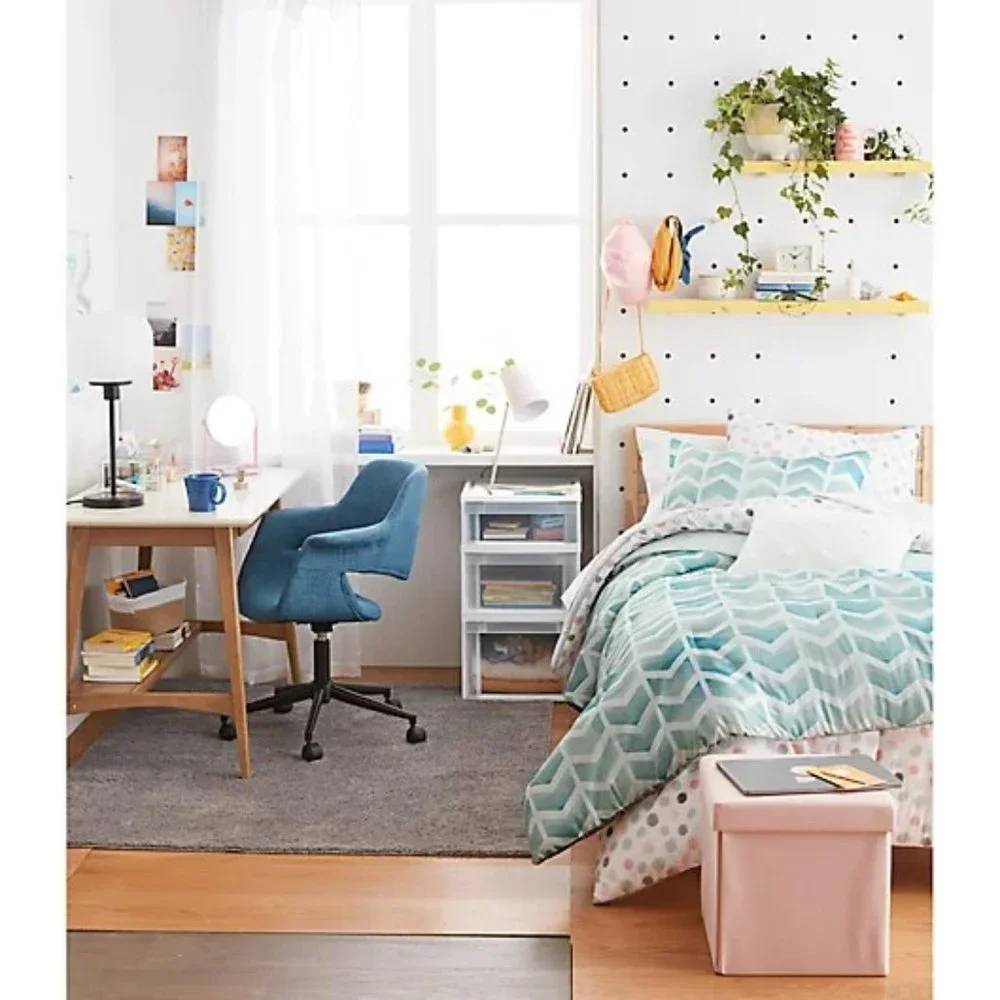 Simply Essential™ Dots 2-Piece Twin/Twin XL Comforter Set in Indigo/Pink
